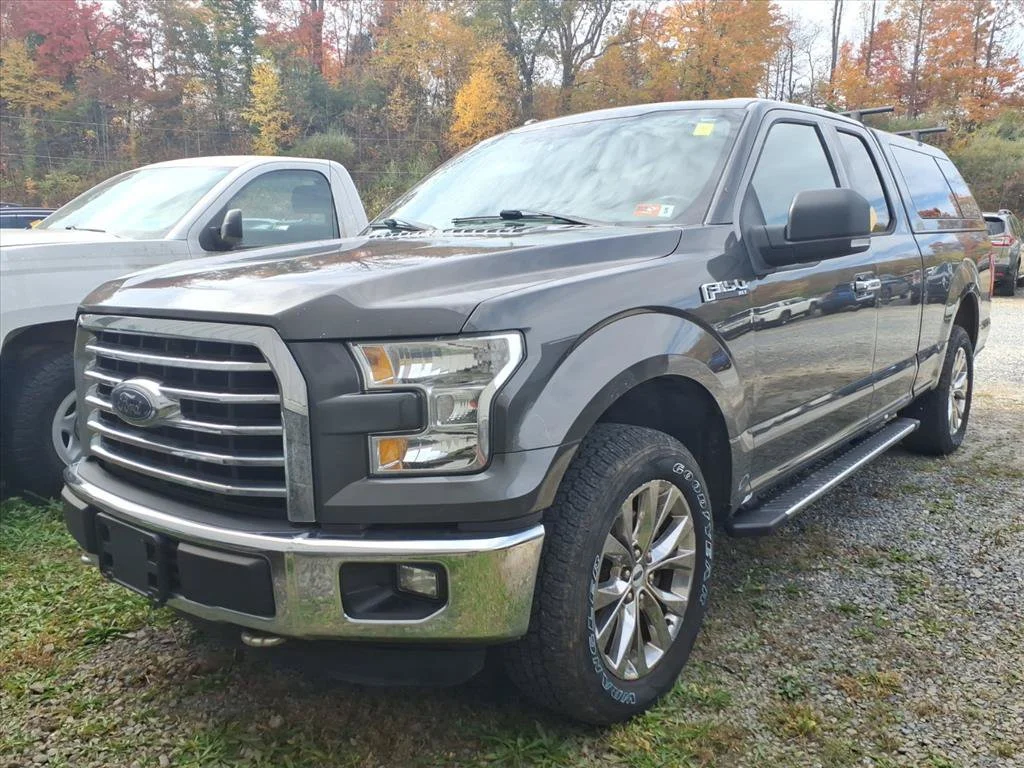 Used 2015  Ford XLT image 1