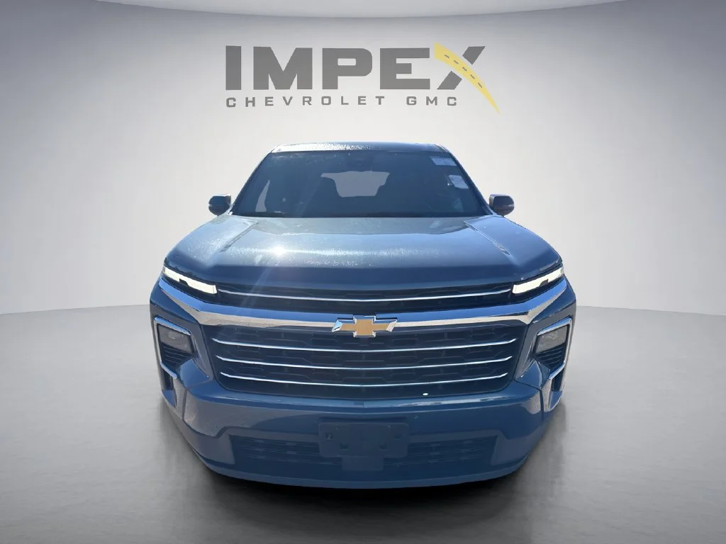 Used 2026 Lakeshore Blue Metallic Chevrolet LT image 7