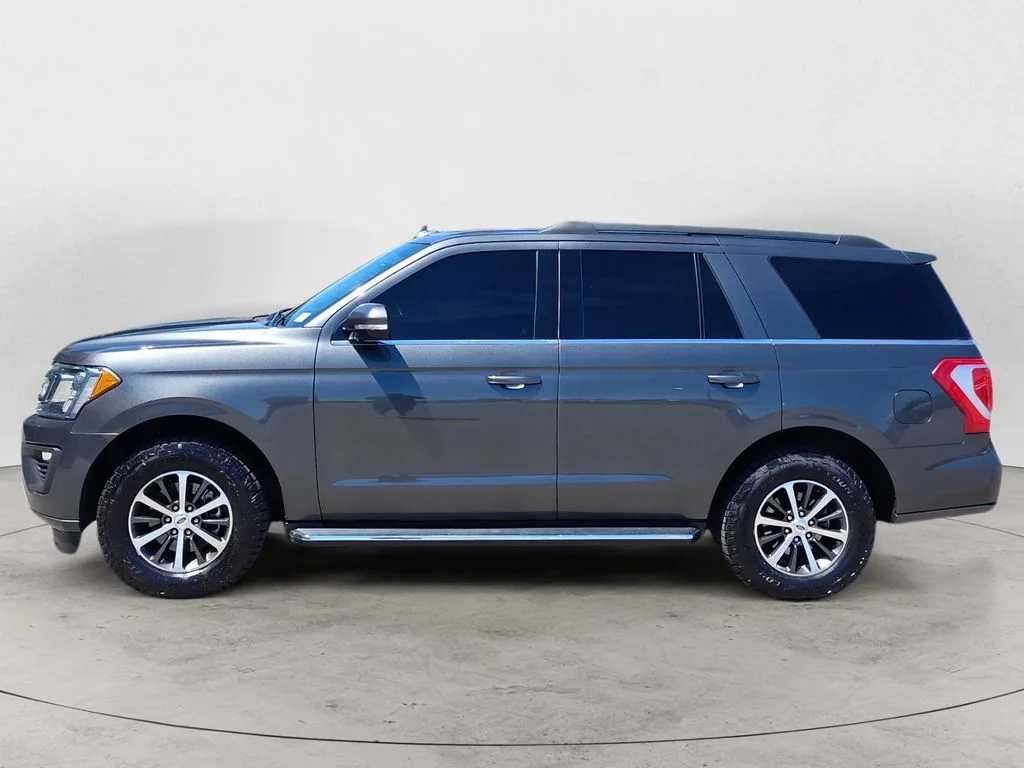Used 2019 Gray Ford XLT image 2