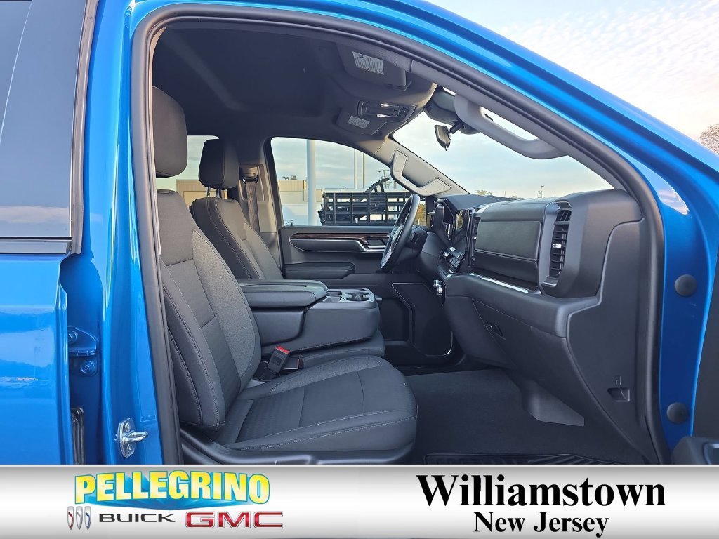 Certified Used 2023 DYNAMIC BLUE METALLIC GMC Elevation image 26