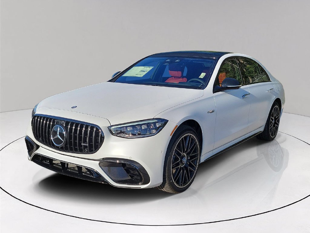 New 2026 MANUFAKTUR Moonlight White Magno Mercedes-Benz AMG® S 63 E 4MATIC® Sedan image 3