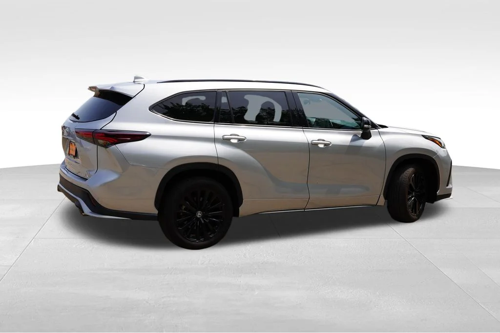 Used 2025 Celestial Silver Metallic Toyota XSE image 4