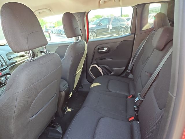 Used 2017 Red Jeep Latitude image 27