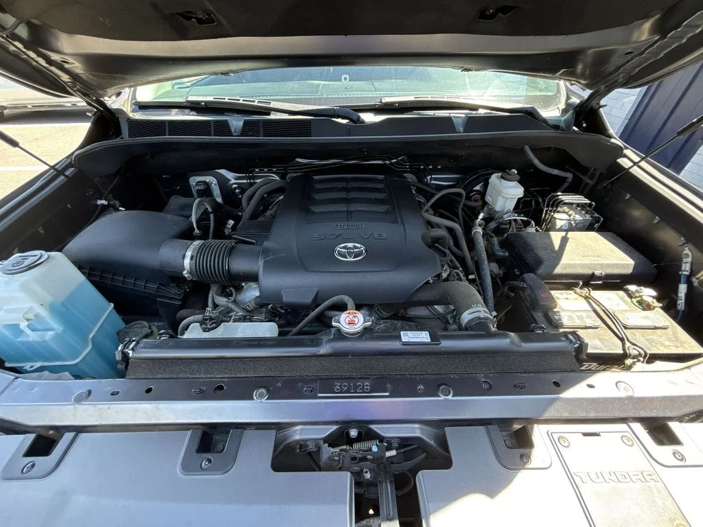 Used 2020 Gray Toyota SR5 image 17