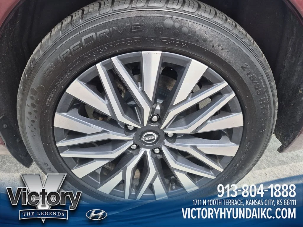 Used 2025 Red Nissan 2.5 SV image 25