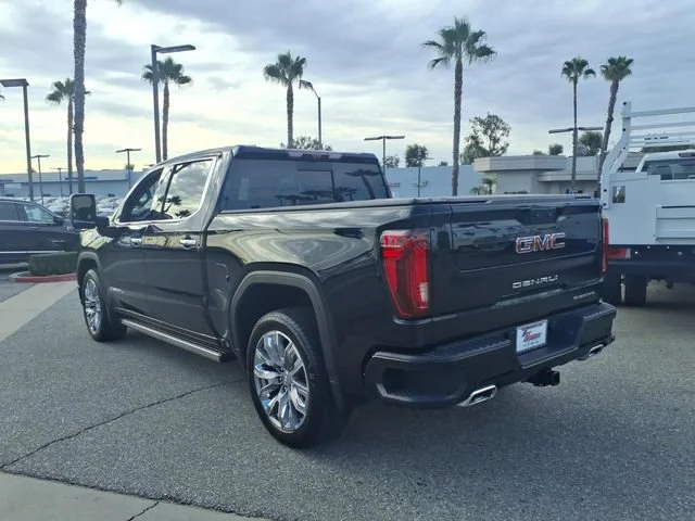 Used 2025 Onyx Black GMC Denali image 6