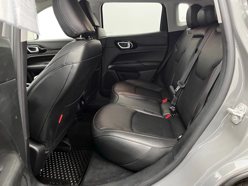 Used 2022 Gray Jeep Trailhawk image 38