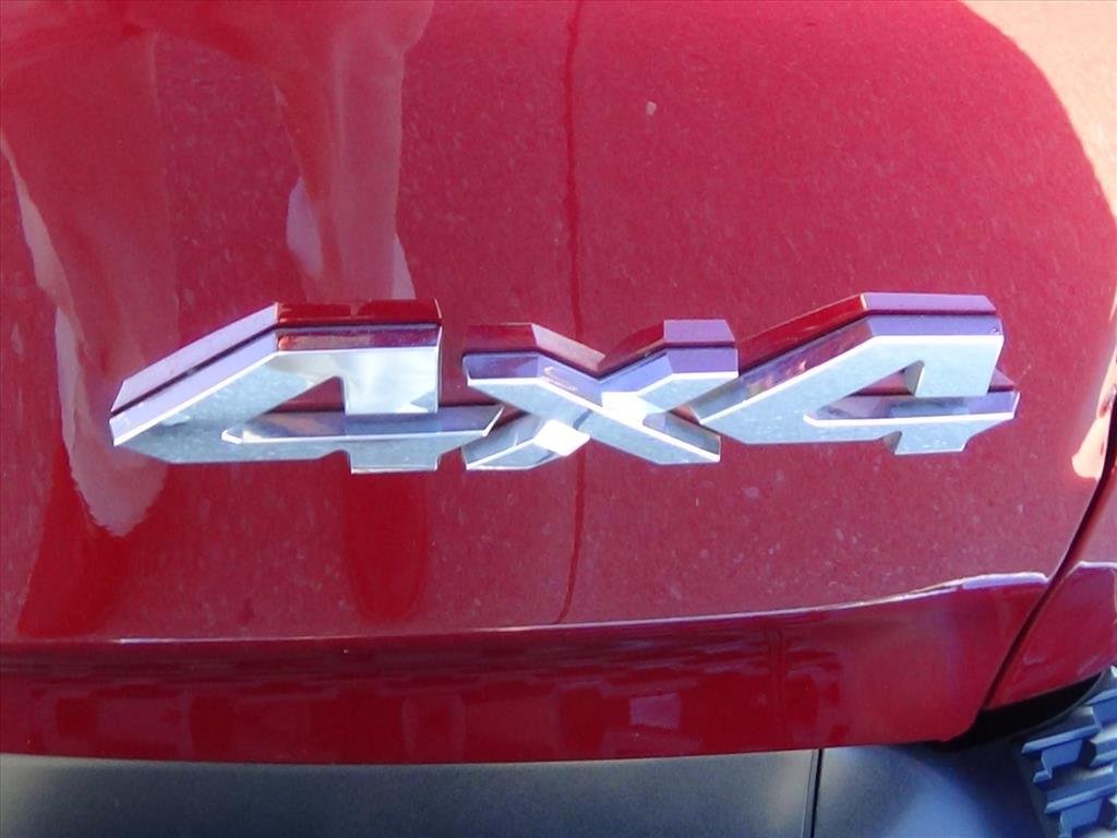 Used 2025 Delmonico Red Pearl Coat (prv) RAM Big Horn image 10