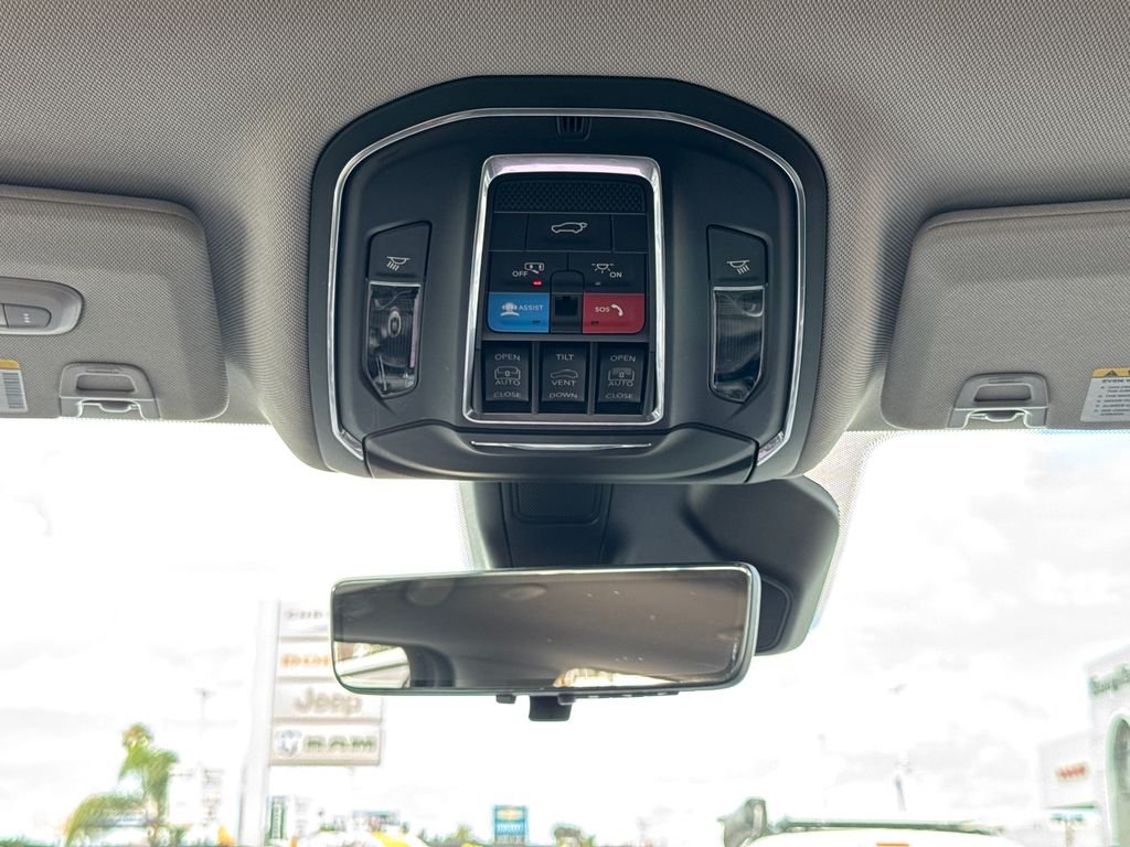 Used 2022 Black Jeep 4xe image 25
