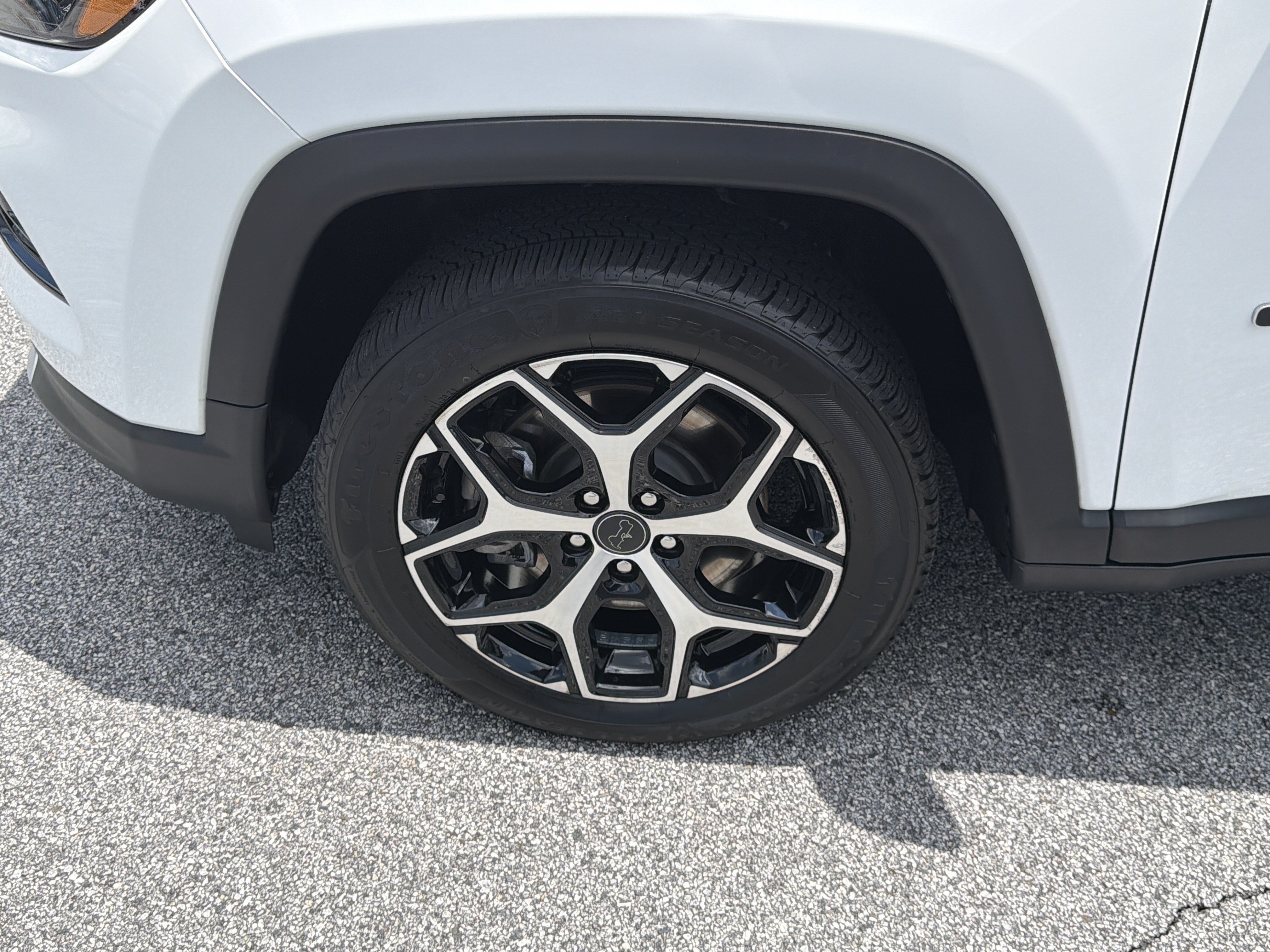 Used 2025 Bright White Clearcoat Jeep Limited image 13