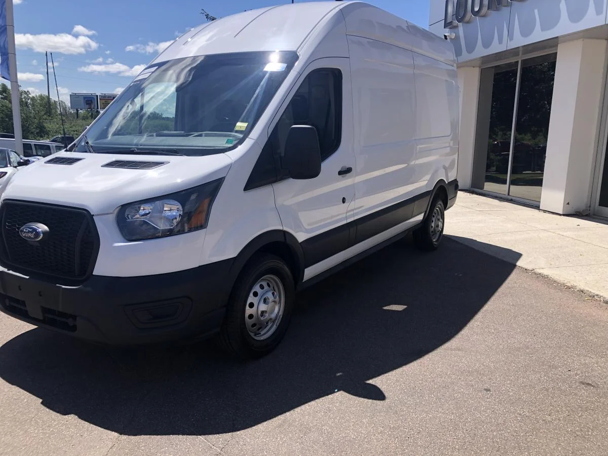 Used 2025 White Ford T-250 148" Hi Rf 9070 GVWR AWD image 4