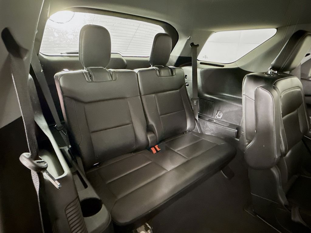 Used 2024 Agate Black Metallic Ford XLT image 4