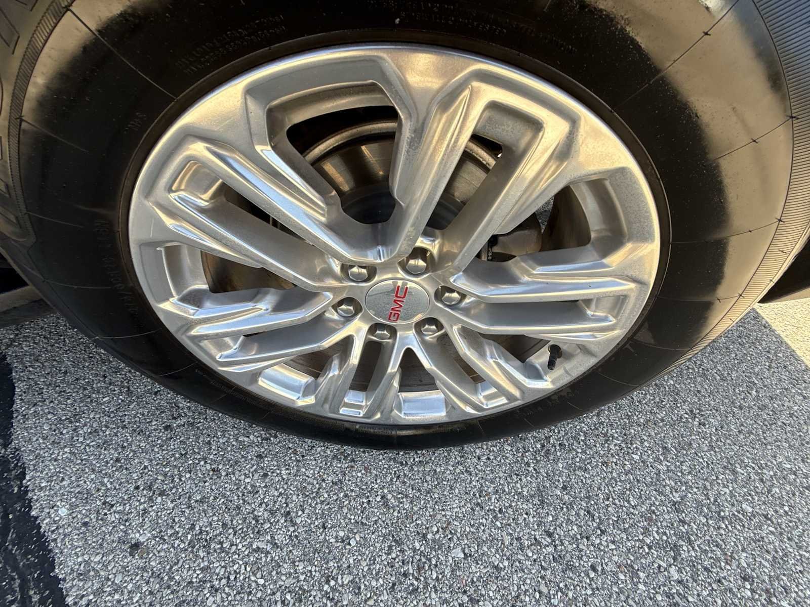 Certified Used 2024 Sterling Metallic GMC SLT image 31