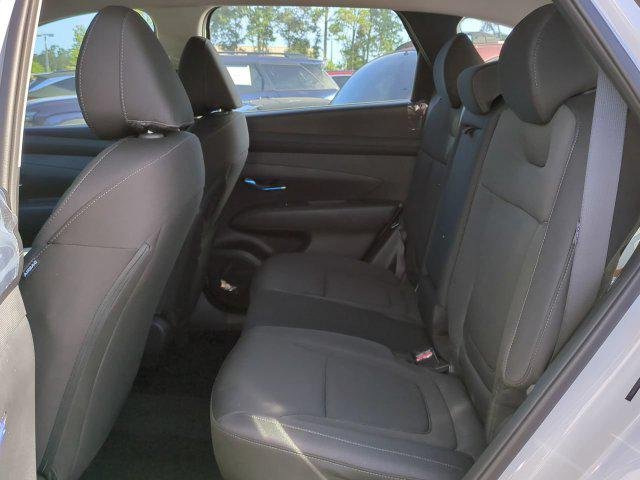 New 2026 White Hyundai SE FWD image 13