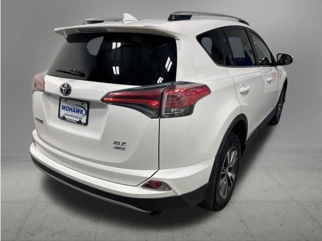 Used 2017 Super White Toyota XLE image 5