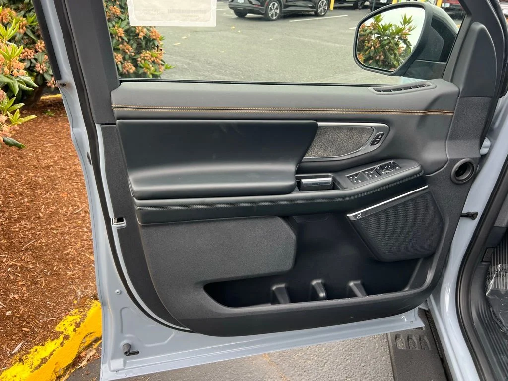 New 2026 Glacier Gray Metallic Tri-Coat Ford Tremor® image 10