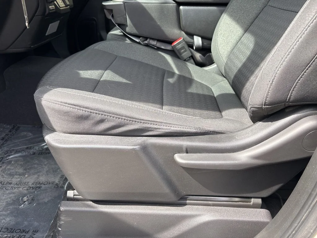 Used 2023 Silver GMC SLE image 11