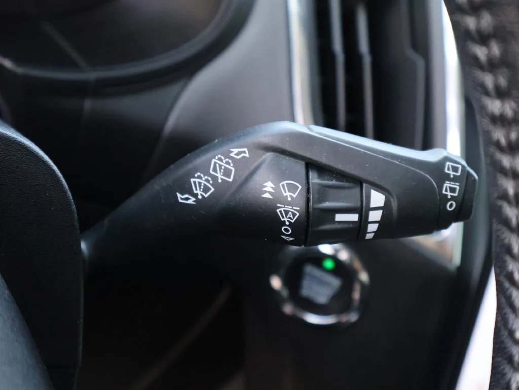 Used 2022 Silver Ford Titanium image 32
