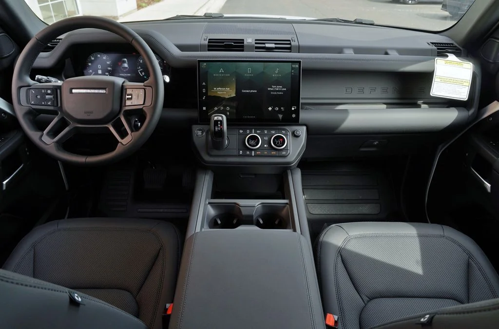 New 2026 Fuji White Land Rover S image 10