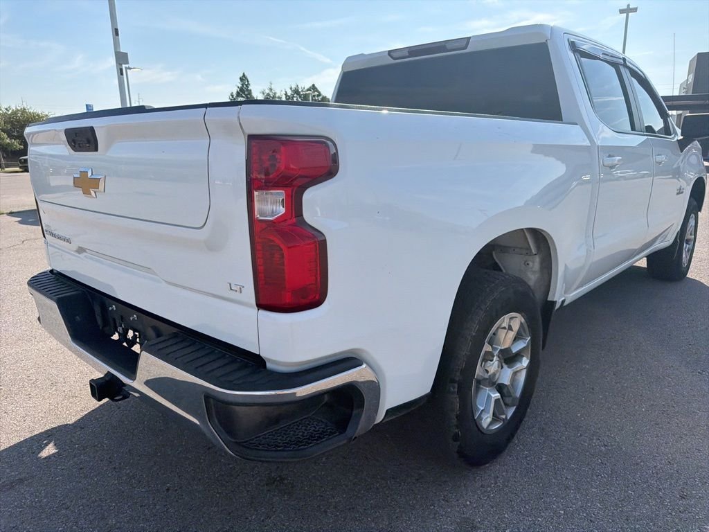 Used 2023 White Chevrolet LT image 5