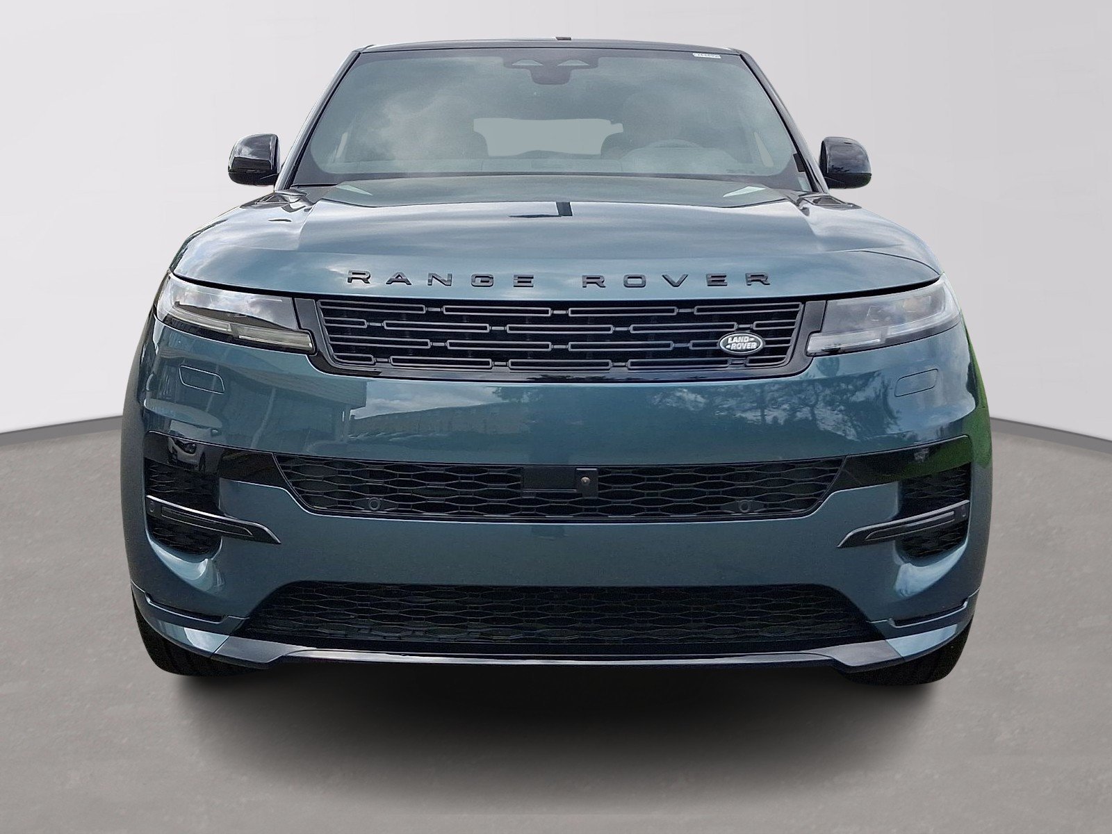 New 2026 Giola Green Land Rover  image 2