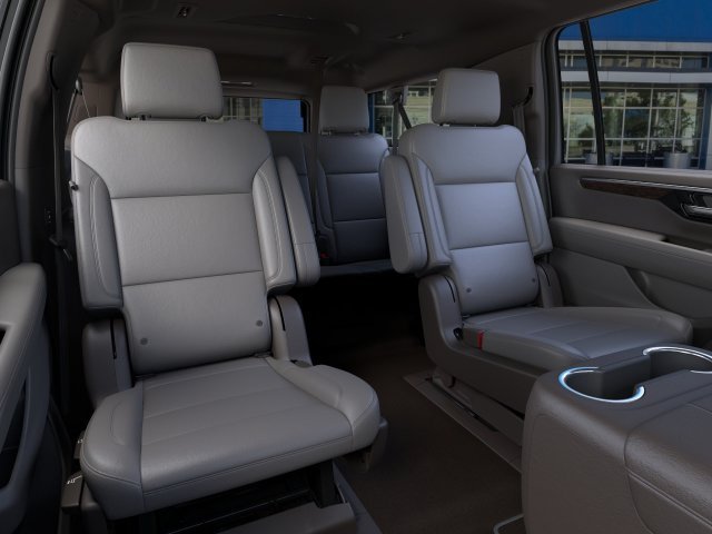 2027 Chevrolet Suburban Z71 - Photo 17