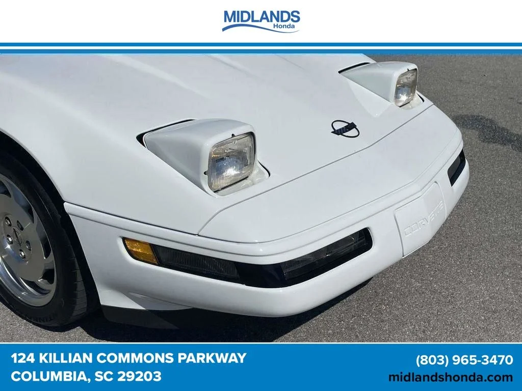 Used 1995 White Chevrolet Base image 16