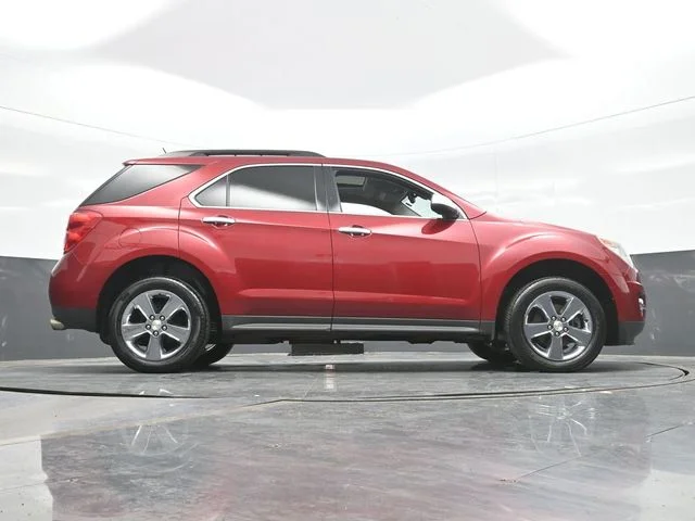 Used 2015 Red Chevrolet LT image 24