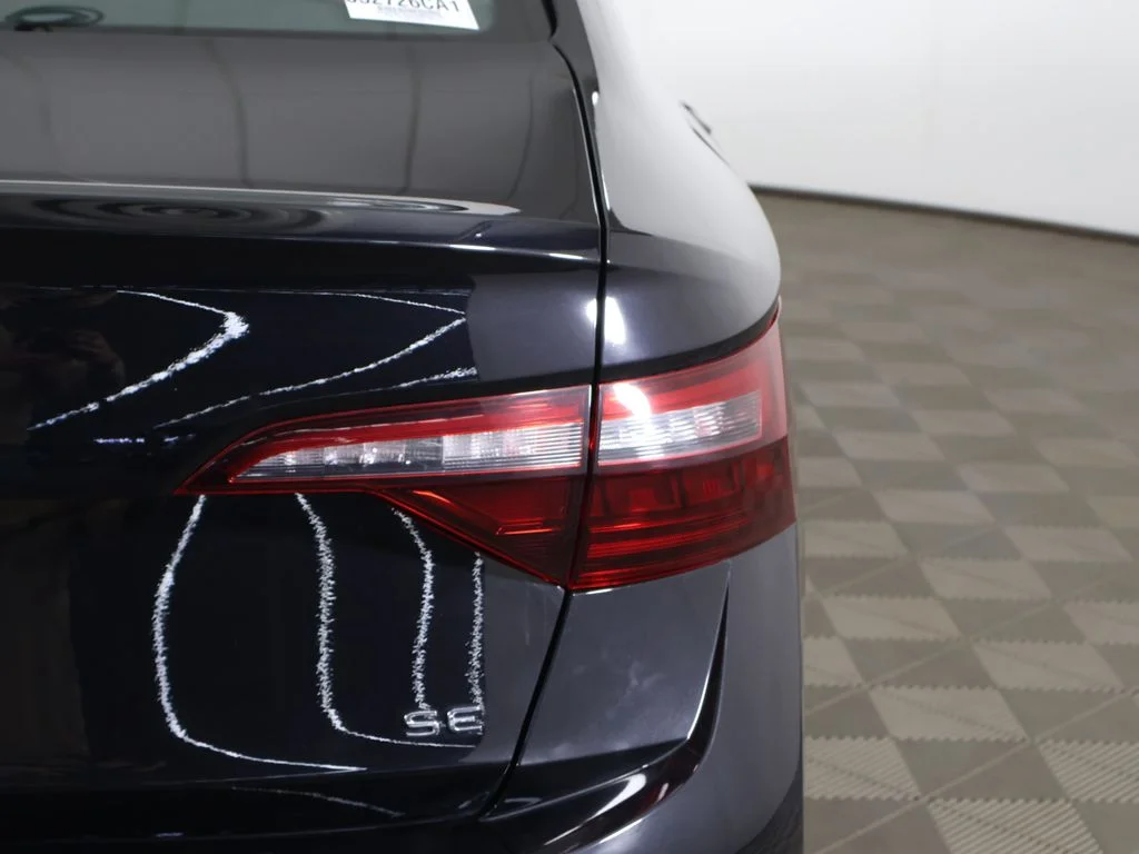 Used 2024 Deep Black Pearl Volkswagen 1.5T SE image 16