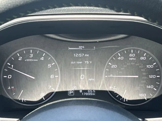 Used 2025 Silver Subaru Onyx Edition image 10