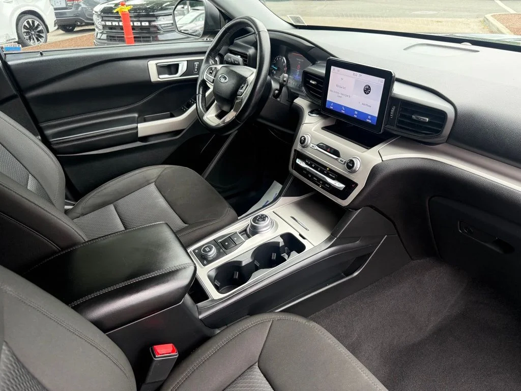 Used 2023 Black Ford XLT image 29