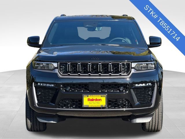 New 2026 Diamond Black Crystal Pearl-Coat Exterior Paint Jeep Limited Reserve image 3