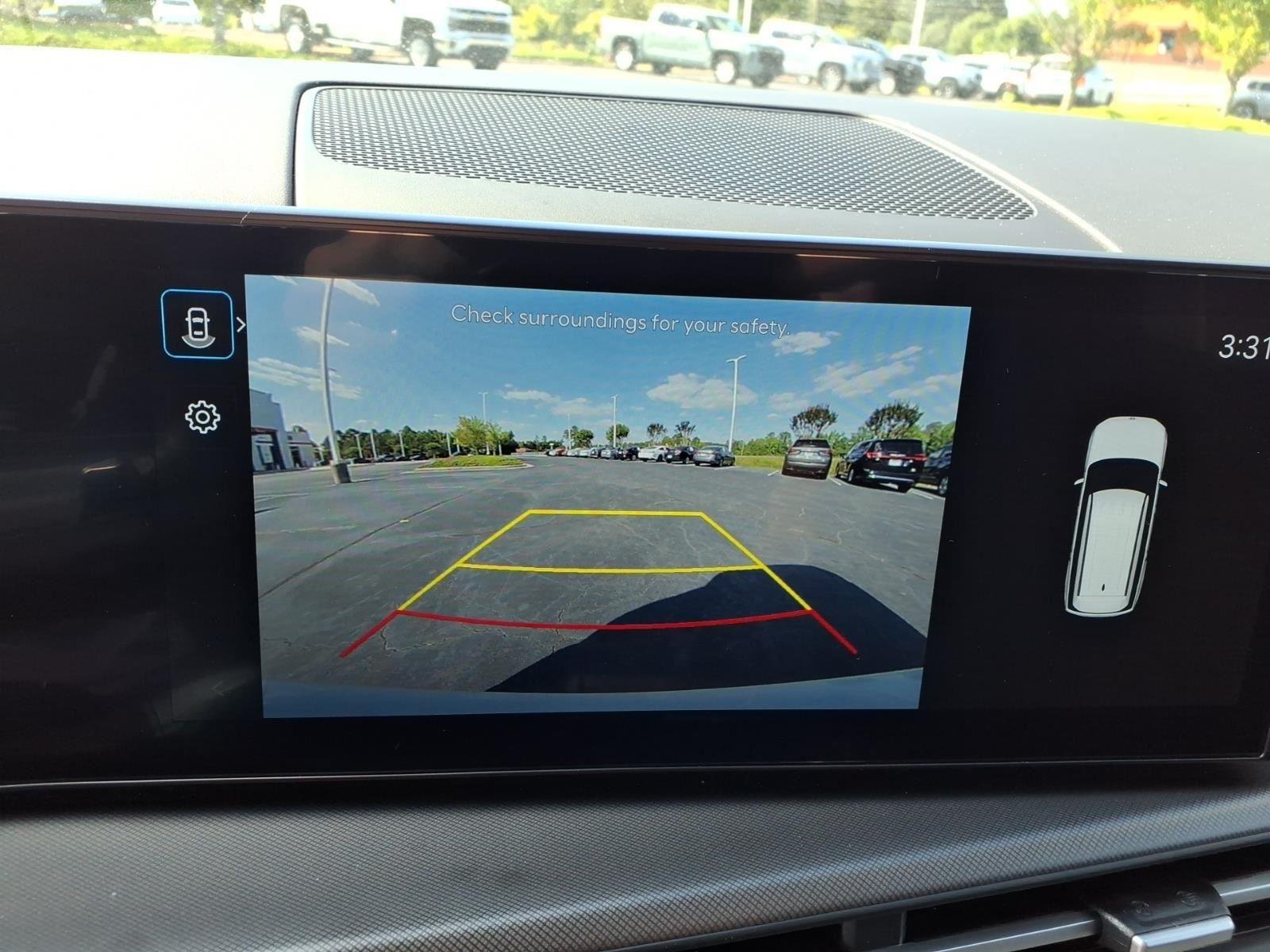 Used 2025 Serenity White Hyundai SEL image 4