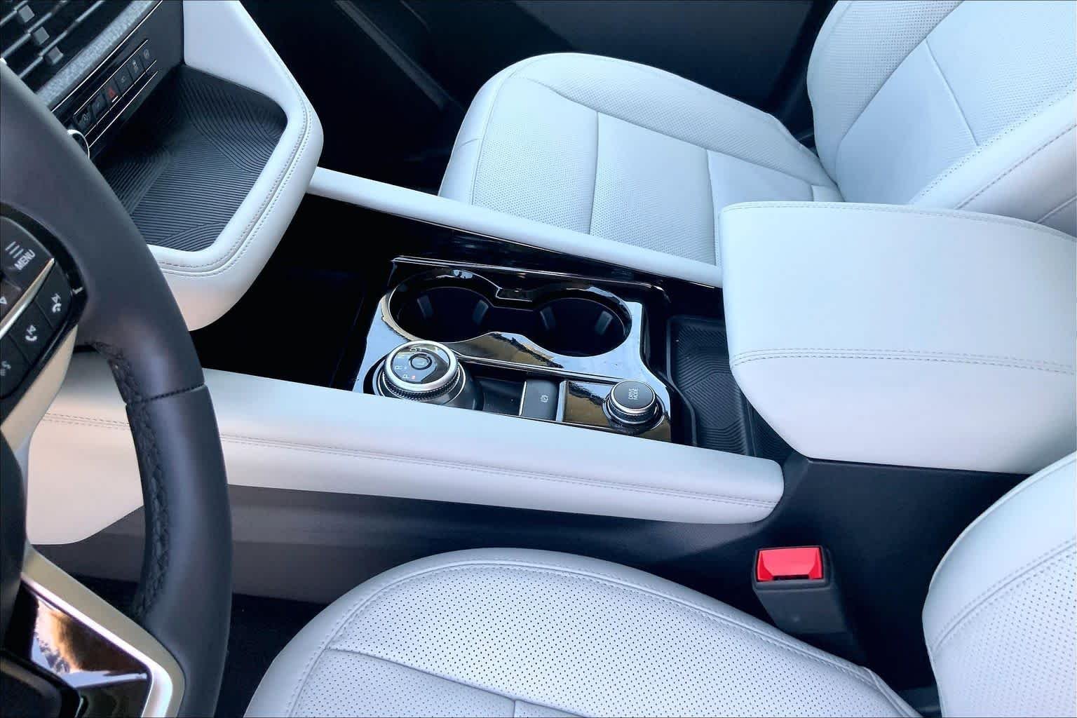 New 2026 Carbonized Gray Metallic Ford Platinum™ image 7