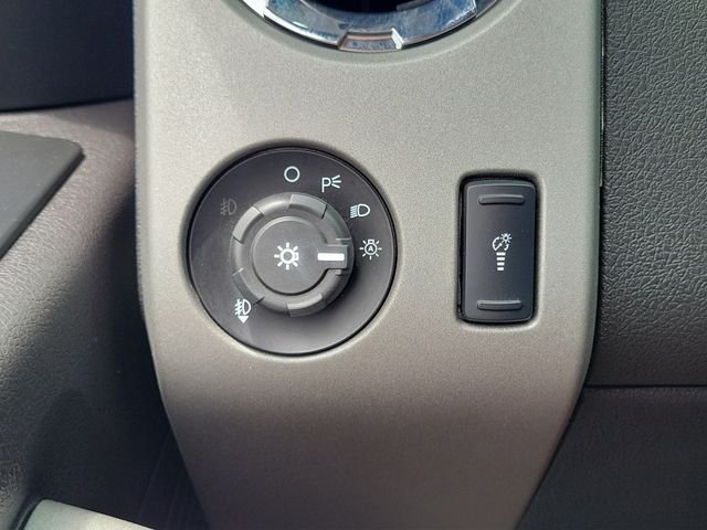 Used 2016 Magnetic Ford Lariat image 13