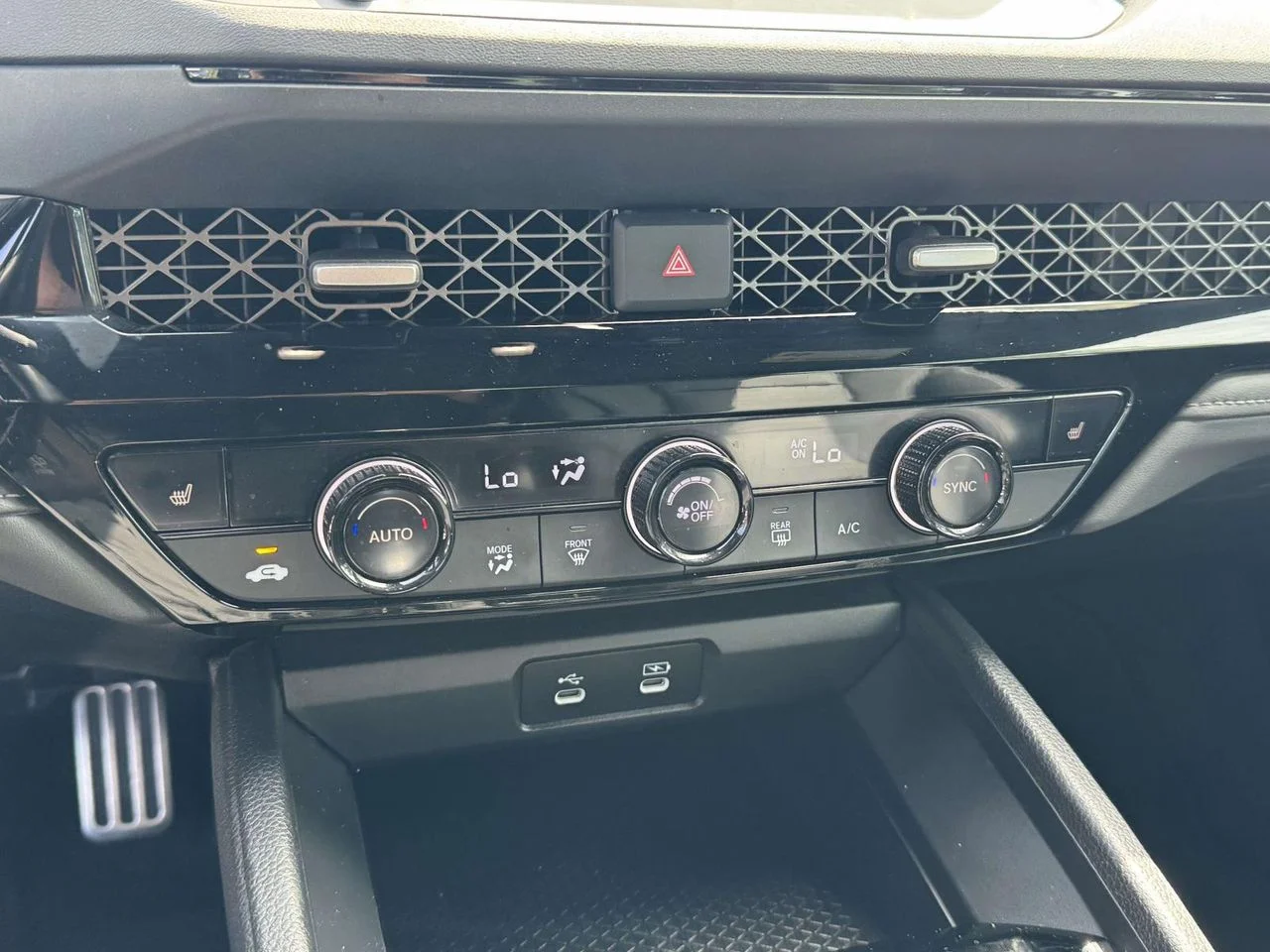 2024 Honda Accord Hybrid Sport-L - Photo 34