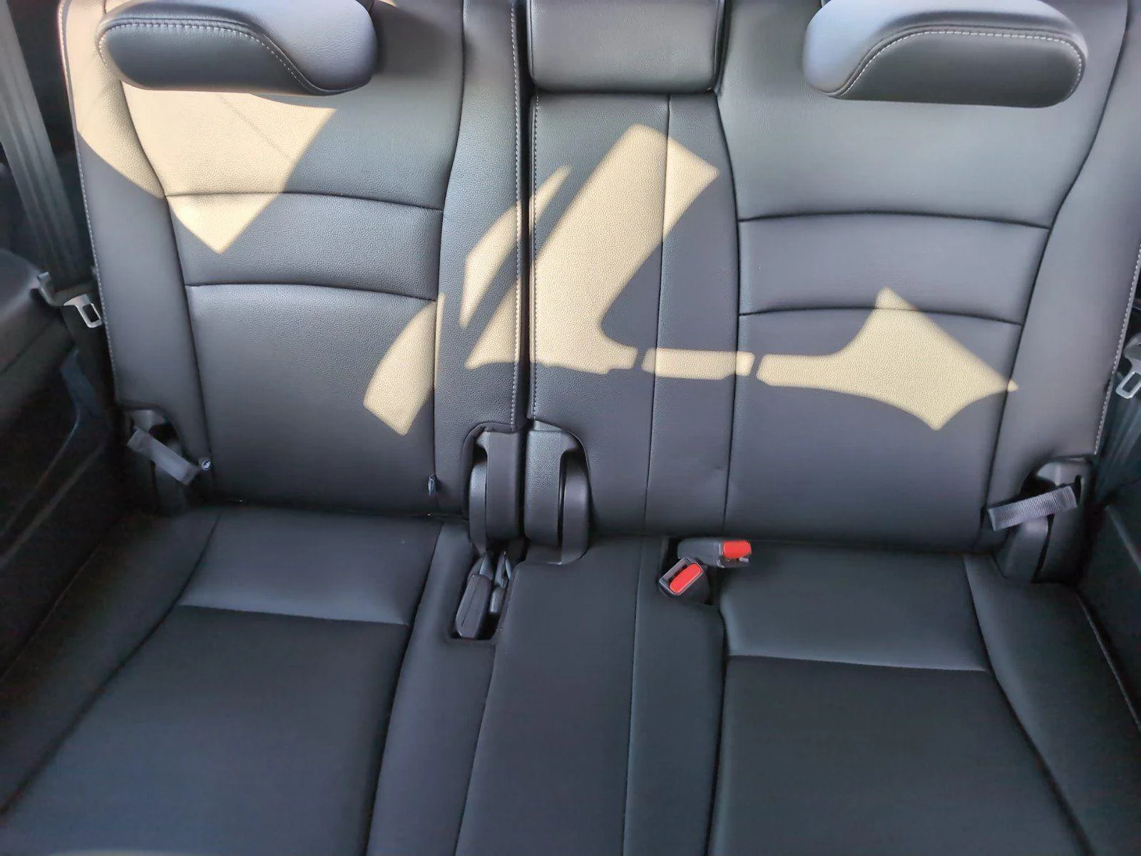 Used 2018 Crystal Black Pearl Honda EX-L image 33