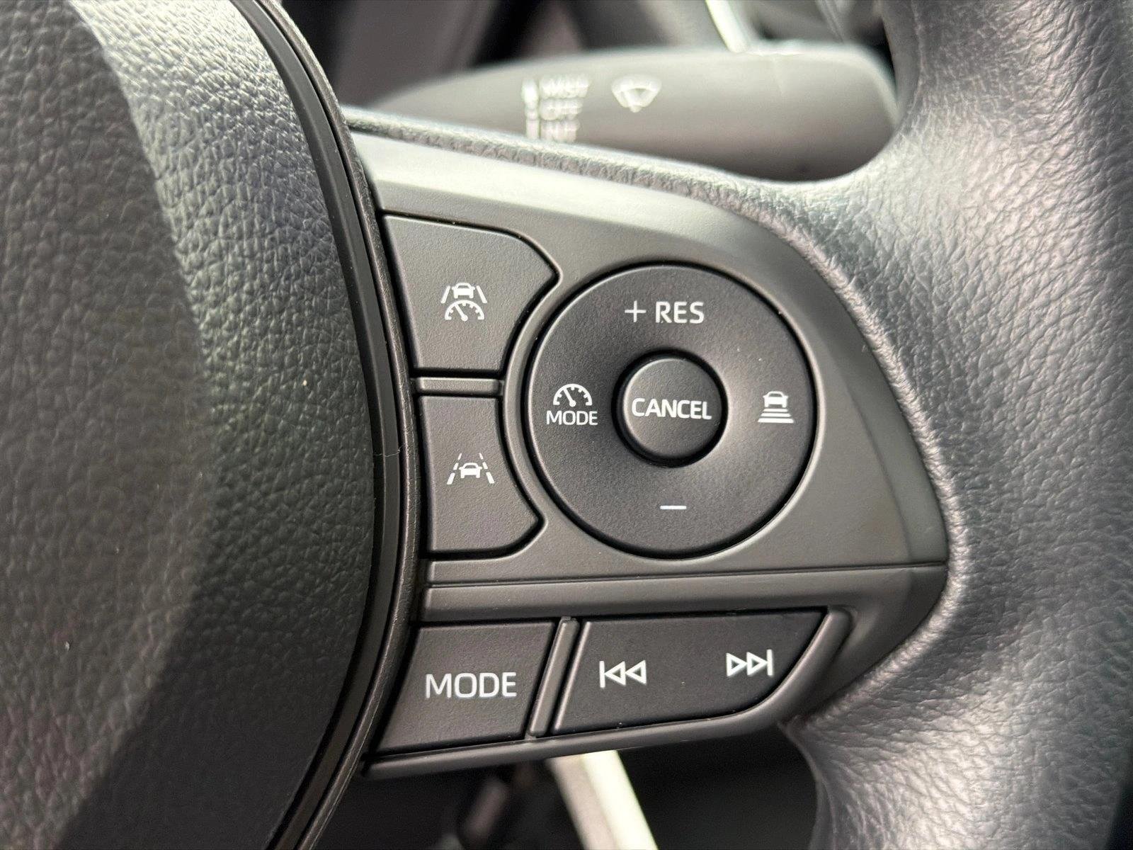 New 2027 Wind Chill Pearl Toyota LE image 25