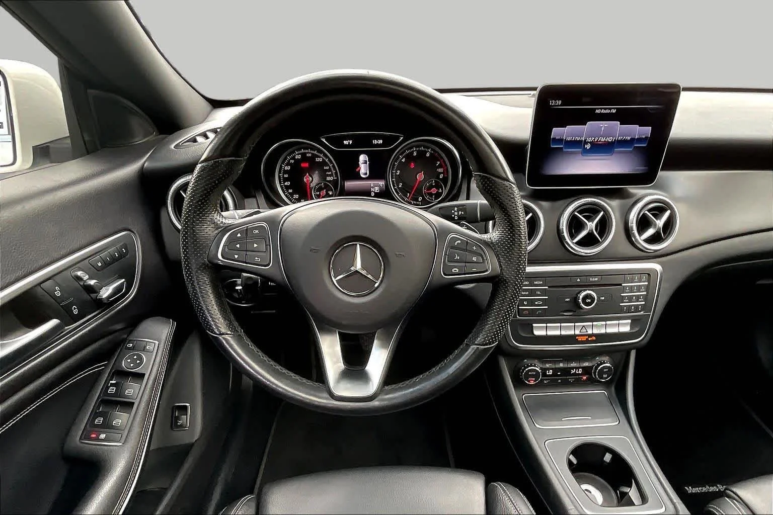 Used 2019 Polar White Mercedes-Benz CLA 250 image 6