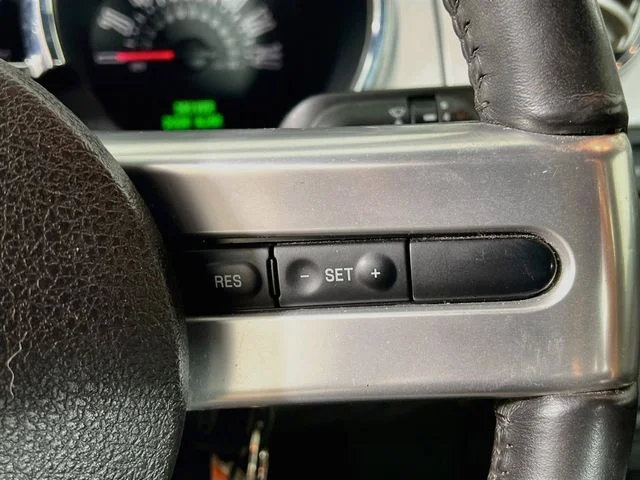 Used 2006 Green Ford GT Premium image 27