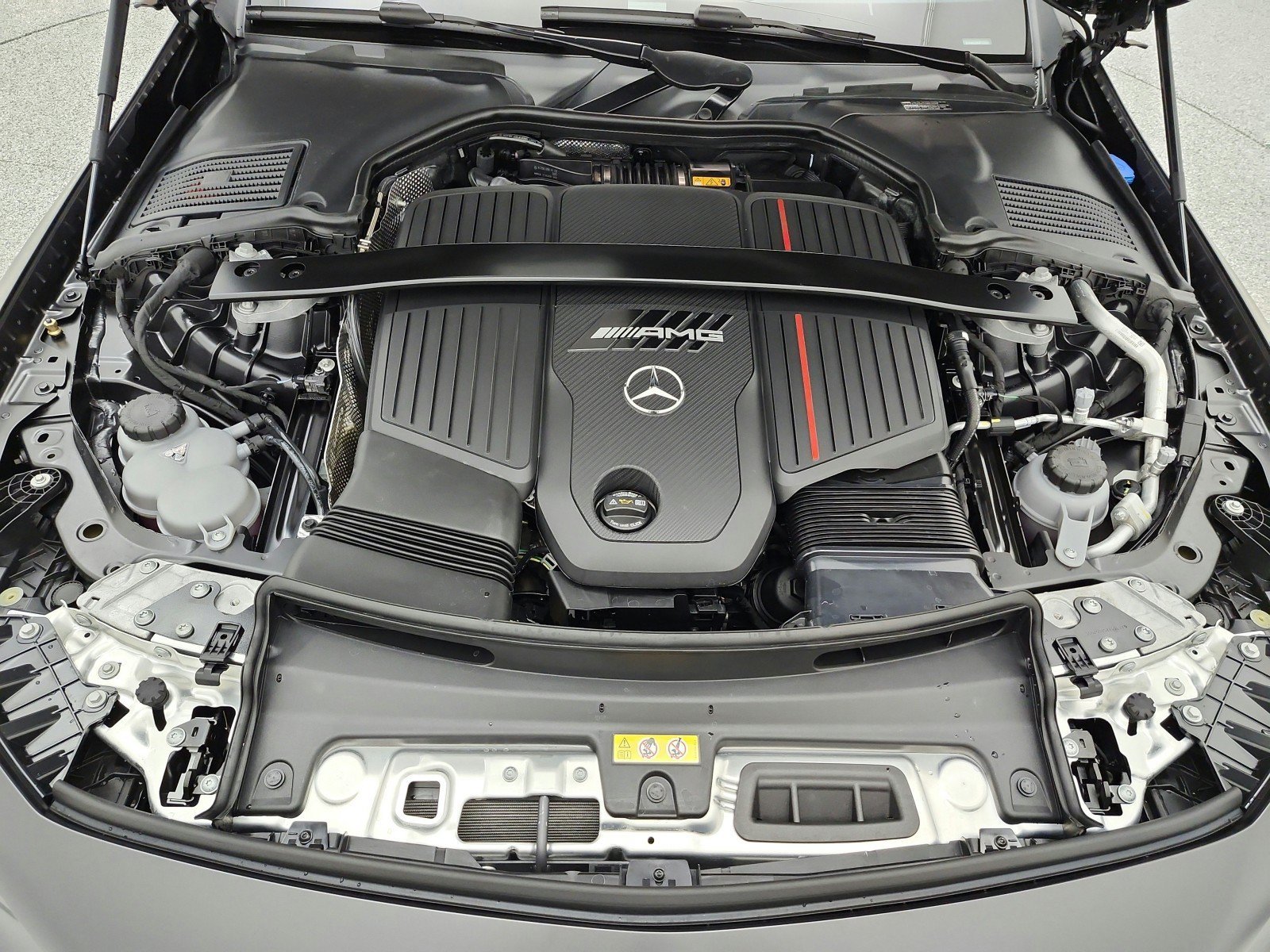 New 2027 MANUFAKTUR exclusive graphite grey magno Mercedes-Benz AMG® CLE 53 4MATIC+ Coupe image 31