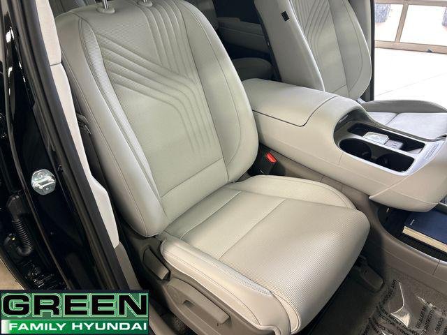 New 2027 Black Hyundai SEL AWD image 24