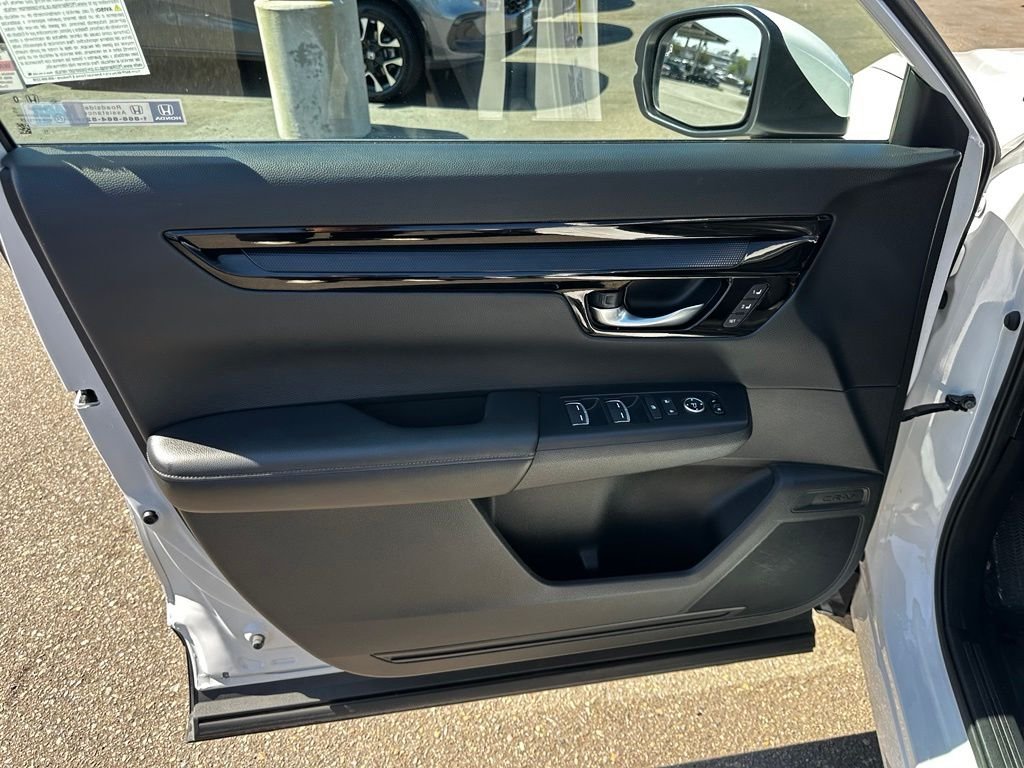 Used 2024  Honda EX-L image 23