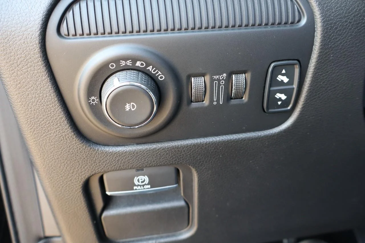 Used 2024 Diamond Black Crystal Pearl Coat Jeep Series II image 17