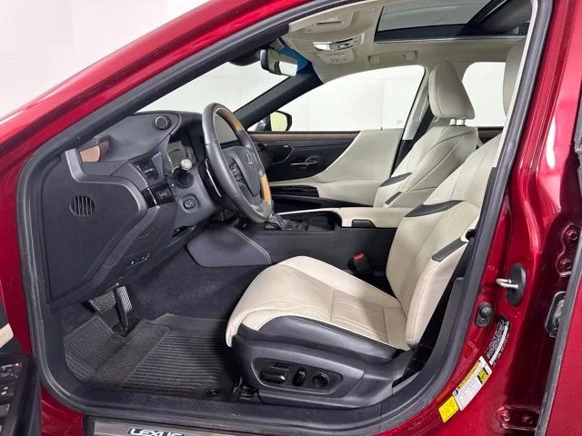 Used 2025 Matador Red Mica Lexus 350 Luxury image 11