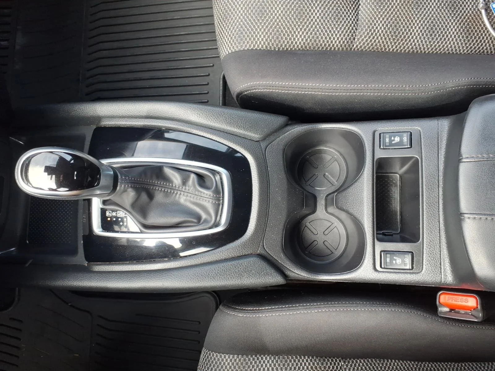 Used 2019 Gun Metallic Nissan SV image 22