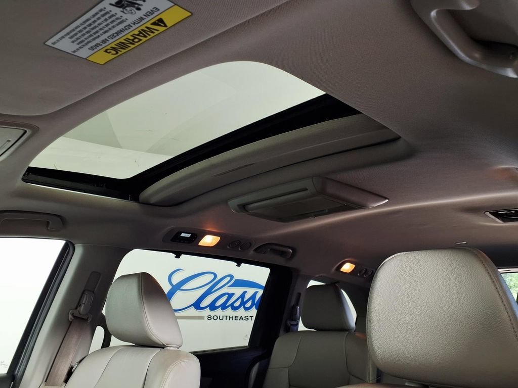 Used 2015 Gray Honda EX-L image 16