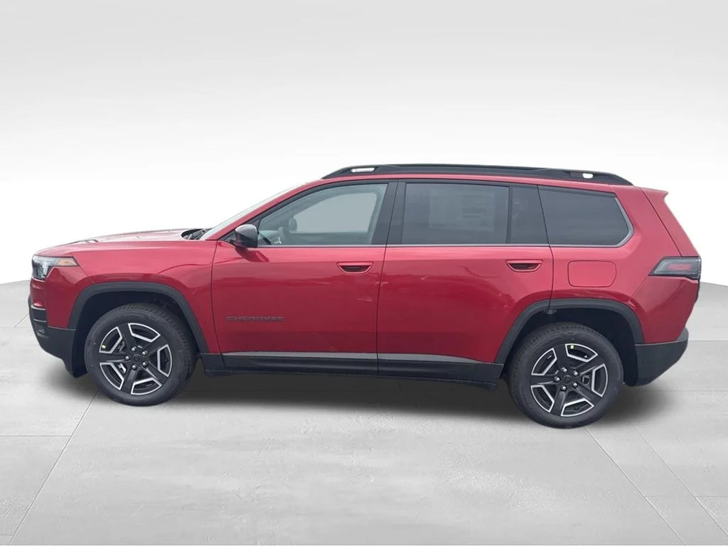 New 2026 Red Hot Pearl-Coat Exterior Paint Jeep Laredo image 6