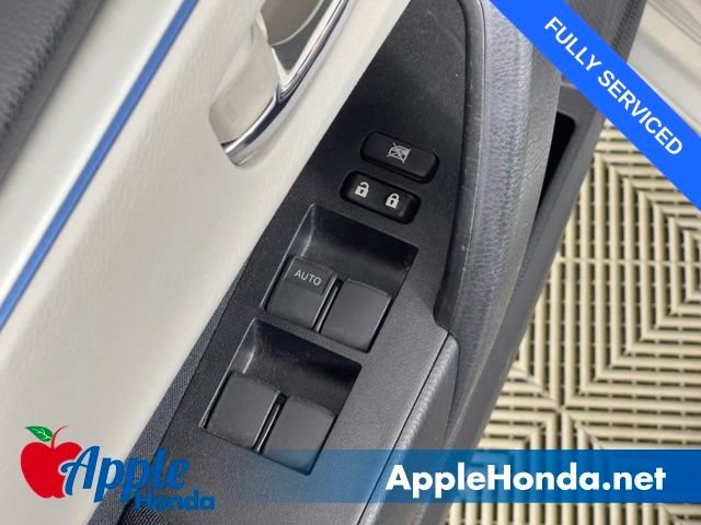 Used 2014 Classic Silver Metallic Toyota LE image 12