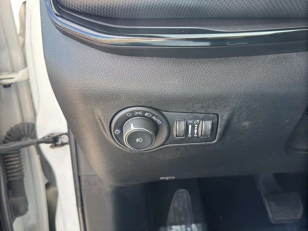 Used 2023 Bright White Clearcoat Jeep Altitude image 19